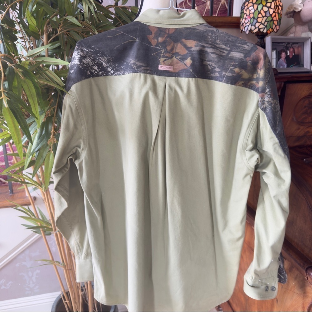 MOSSY OAK men’s large camouflage hunting shirt very good condition large - Picture 10 of 11